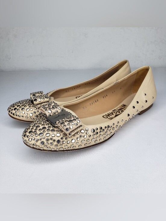Salvatore Ferragamo Shoes - Salvatore Ferragamo Nude Studded Vara Bow Leather Flats